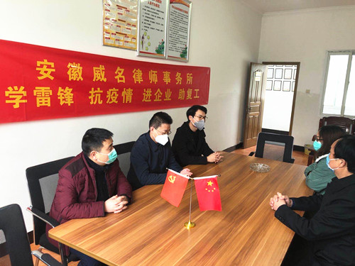 神雕起重接受普法宣傳現(xiàn)場(chǎng) 神雕起重接受普法宣傳現(xiàn)場(chǎng)
