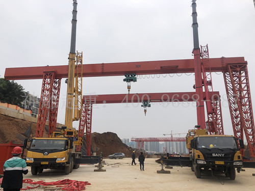 神雕起重MH型電動單梁門式起重機(jī) 神雕起重MH型電動單梁門式起重機(jī)