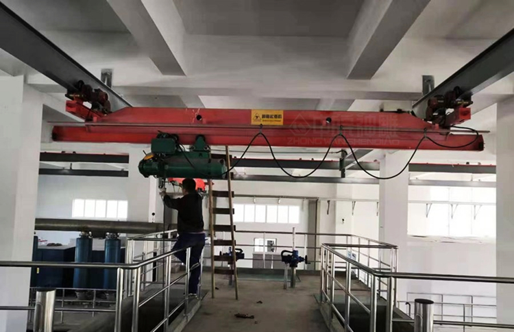 LX型電動單梁懸掛起重機 LX型電動單梁懸掛起重機
