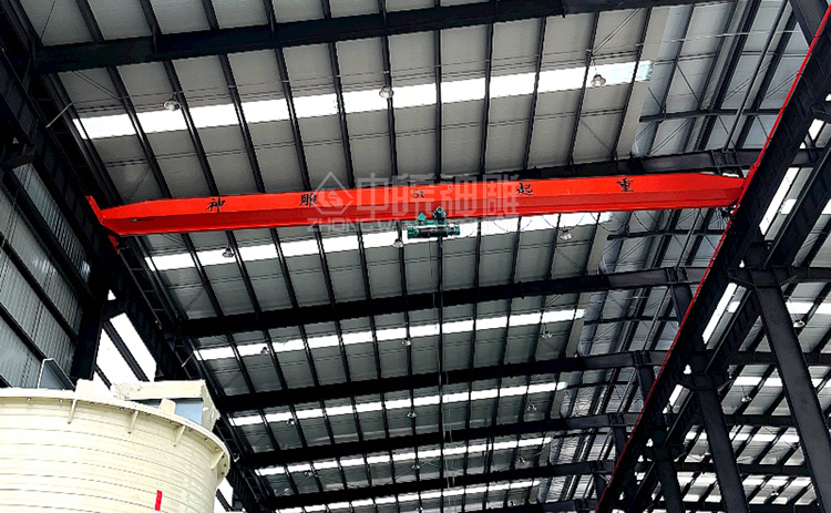 神雕5噸電動單梁行車案例實拍 神雕5噸電動單梁行車案例實拍