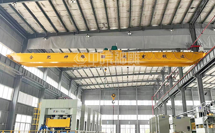 神雕主副鉤20t起吊行車案例實(shí)拍 神雕主副鉤20t起吊行車案例實(shí)拍